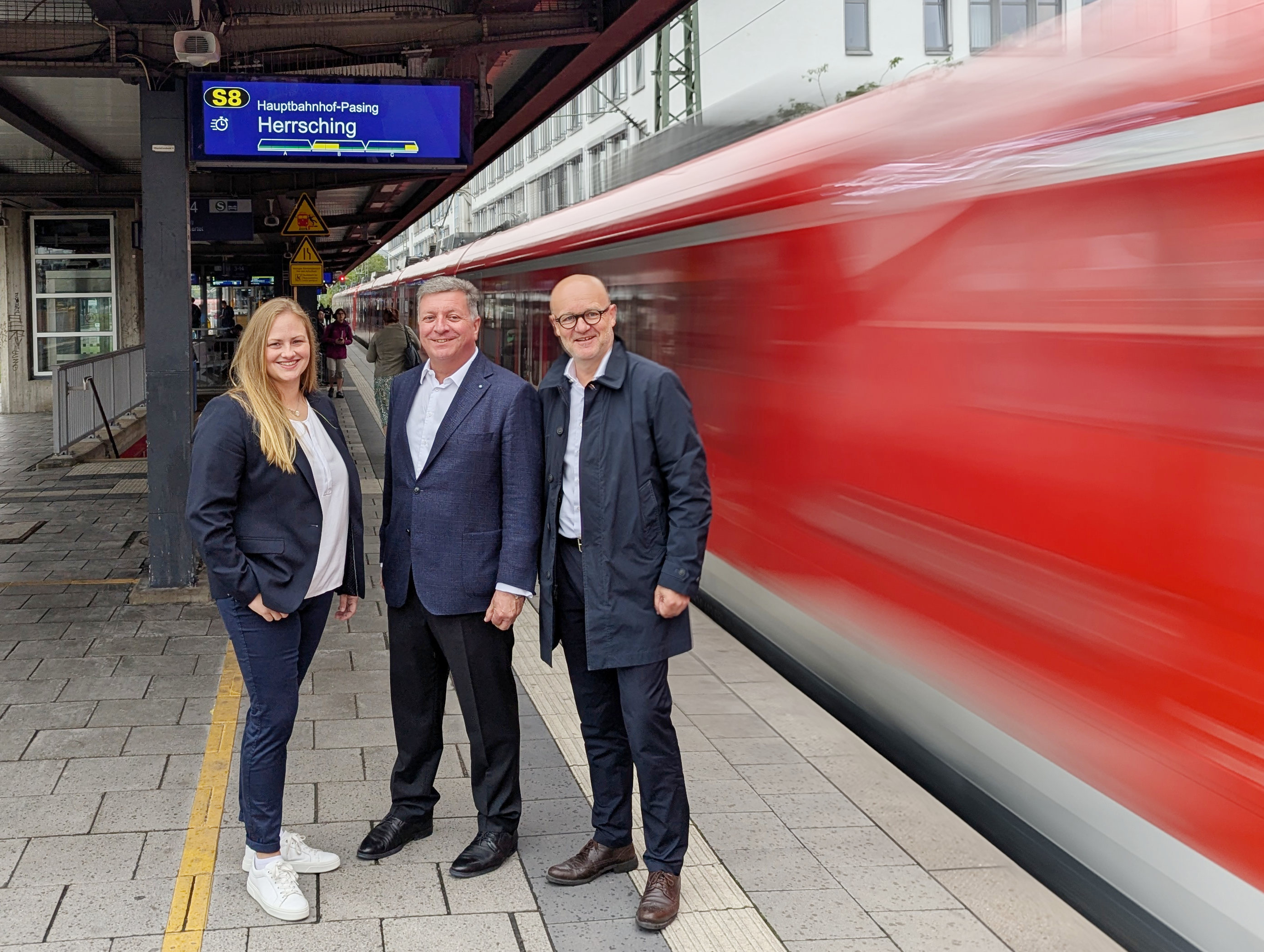 DB Lighgate zeigt jetzt in München die Auslastung der nächsten S-Bahn in Echtzeit