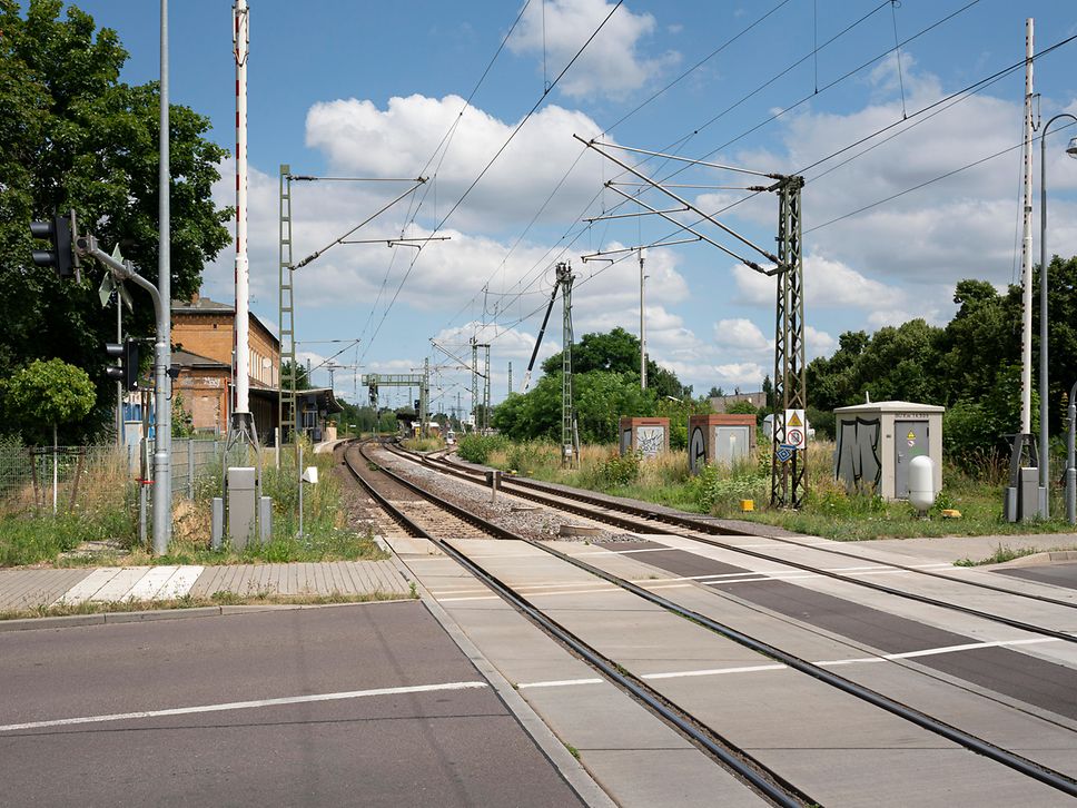 Bahnübergang am Bahnhof Wolmirstedt