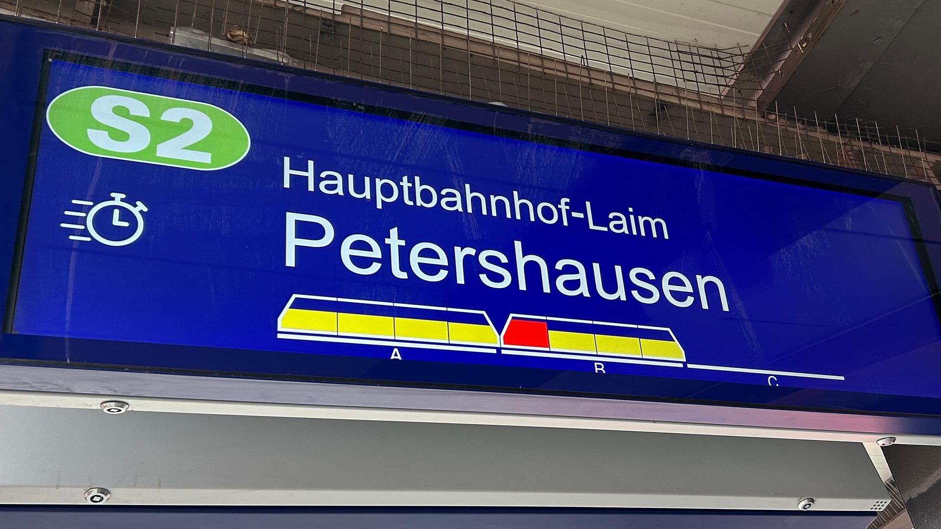 DB Lighgate zeigt jetzt in München die Auslastung der nächsten S-Bahn in Echtzeit