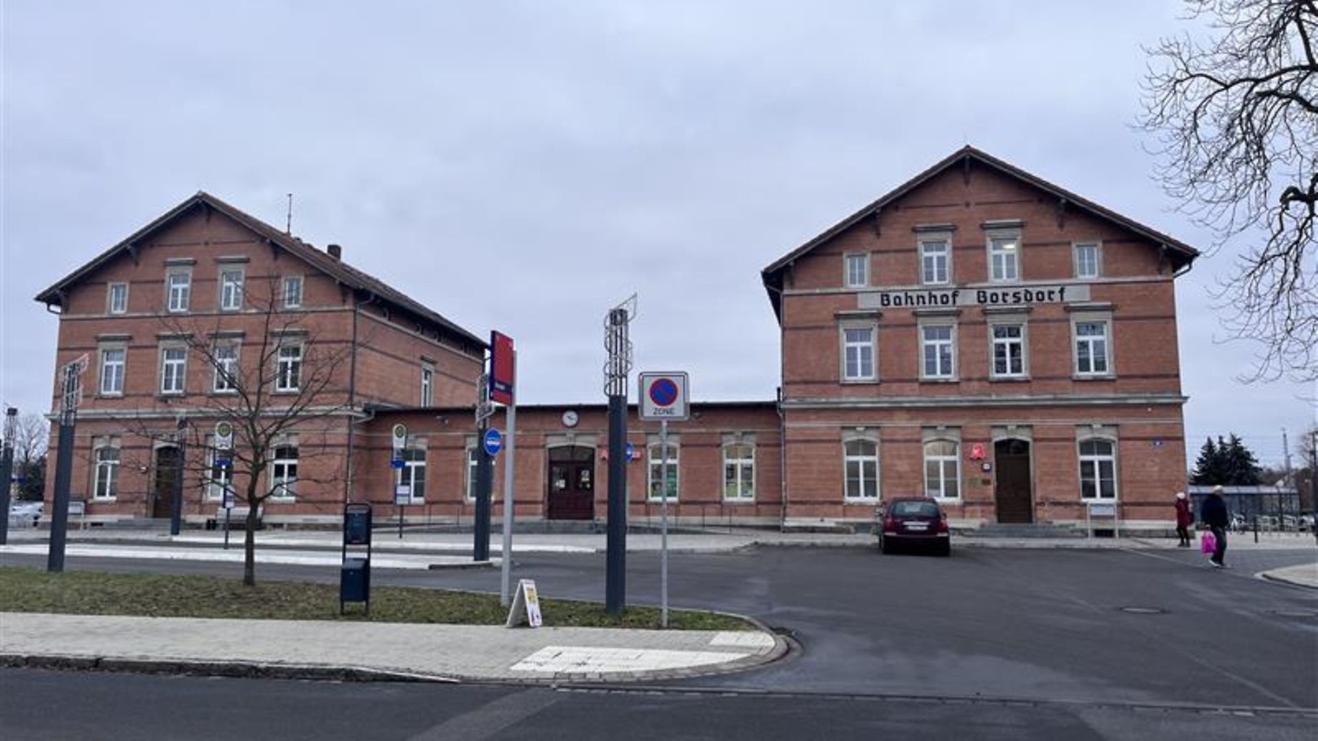 Empfangsgebäude Bahnhof Borsdorf