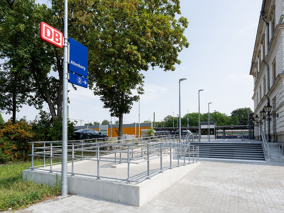 Bahnhof Altenburg