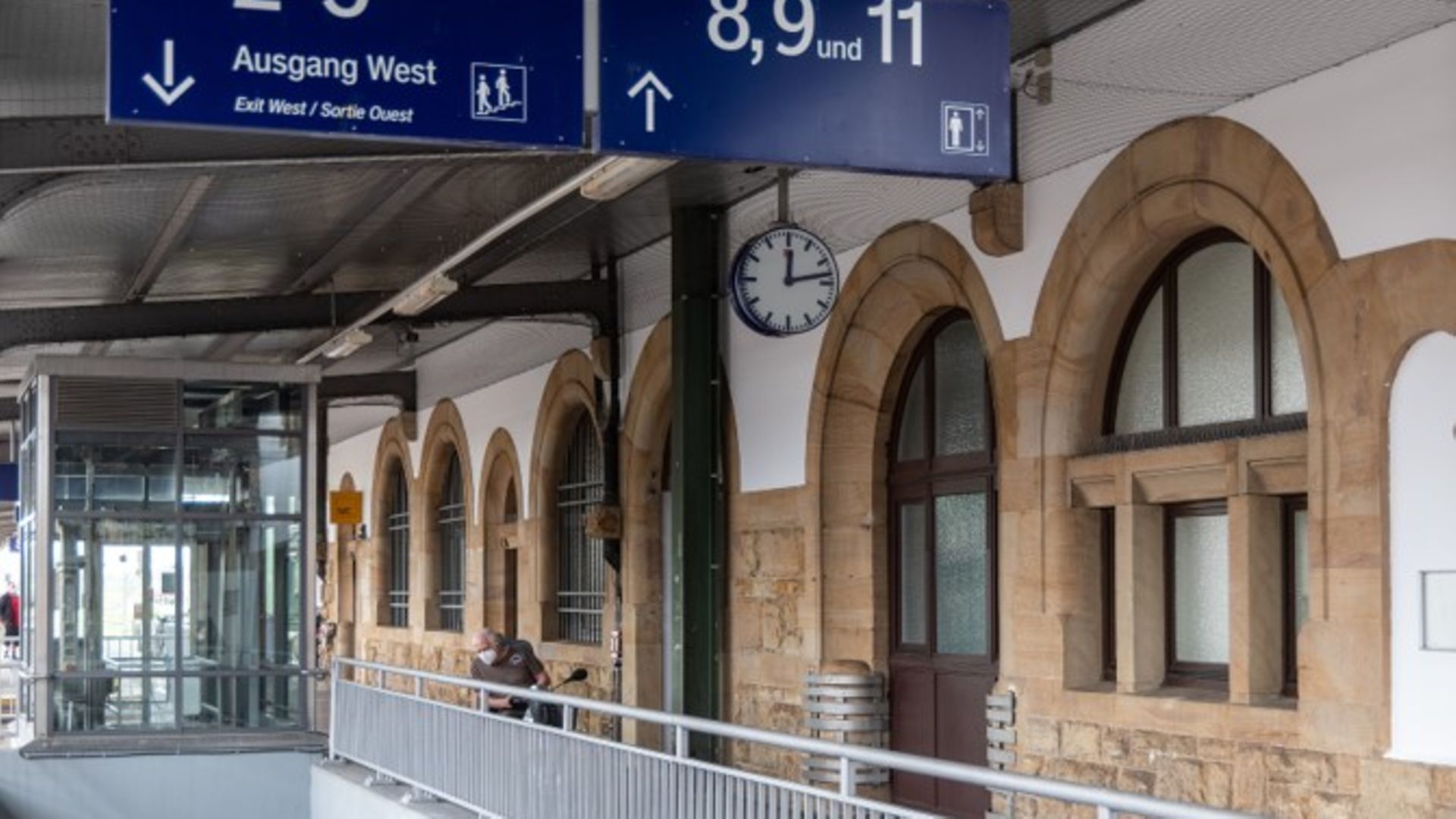 Worms Hbf_Malerarbeiten