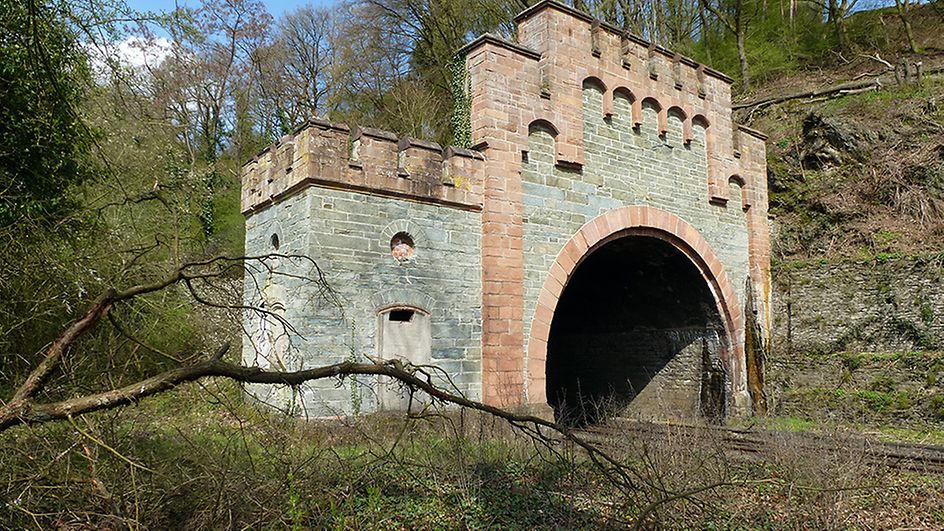 Tunnelgewölbe Lahntalbahn